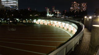 人も少なく静かです