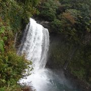 白糸の滝と一緒に