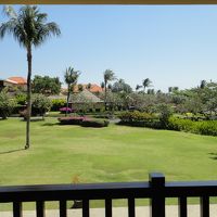 ベランダ前のミニゴルフコース