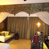 クッションがたくさんあります。