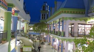 長島温泉脇のアウトレット