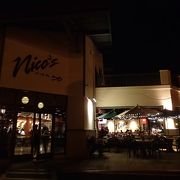 港湾施設内のシーフードレストラン　nico's PIER 38