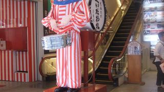 あの人形がお出迎え