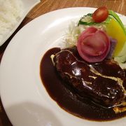 女性向けの洋食屋さん