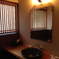 部屋にお風呂はなく、洗面所はこんな感じ。