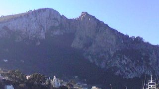 観光客と地元客