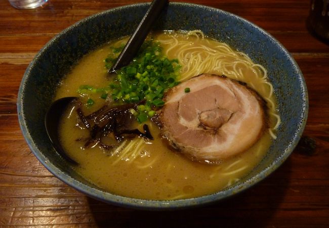 麺はしゃきしゃき、スープはコクがありとても美味しかったです