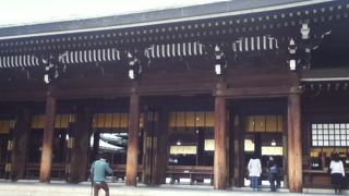 普段でも多くの外国人観光客が訪問している。