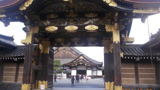 二条城の歴史を感じます。