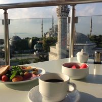ブルーモスク見ながらの朝食