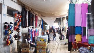 メディナ内では日没後は閉店も早い