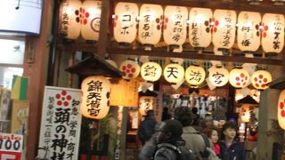 小粒でも賑やかだ