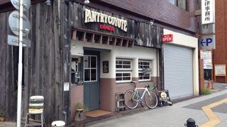 ランチタイムから時間をずらすと入れます