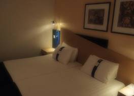 ホリデイ イン エクスプレス ジュネーヴ エアポート バイ IHG 写真