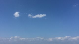 ゆったりと広いビーチ