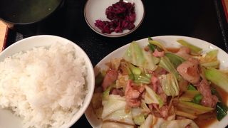 【ランパスで】ホルモン屋 だん はなれ 新橋3号店＠三上ビル1F【ミックスホルモン焼き定食500円】