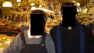 地元民が利用する海産物の市場！！