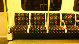 土日は路線が止まることが多いので注意