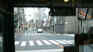 駅から遠い名所への足に。一日券がお得です