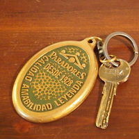 鍵は重いです。