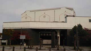 わりと広い内部