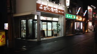 ２０１４年１０月にオープンした食パン専門店