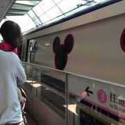 サニーベイ駅からミッキー電車に乗って、テンションＵＰ☆