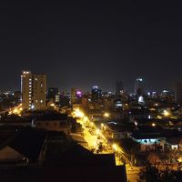 客室から見たプノンペンの夜景
