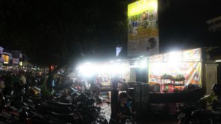 かなり寂れている