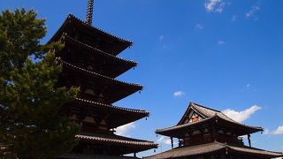 広大な法隆寺