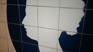 女王のイラスト付き