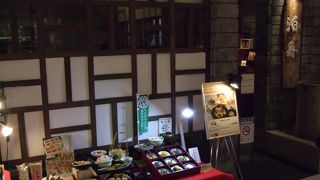 豆腐と湯葉と生麩が美味しい日本料理店