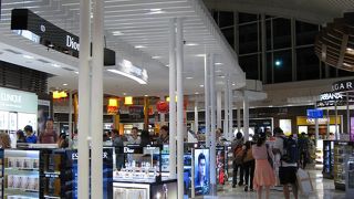 綺麗な空港です。