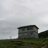 大朝日岳の山頂近くの山小屋