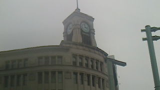 時を知らせる鐘の音