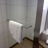 シャワーと風呂が分かれている