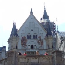 城の付近から撮ると大きすぎてこんな感じです、その２