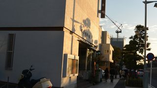 鎌倉彫りを始めたいならこの門を