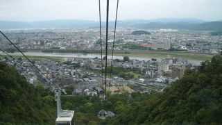 金華山ロープウェーに乗って岐阜城へ。