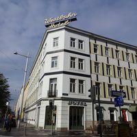 ウエストバーンホテル