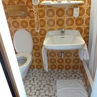 ウエストバーンホテル