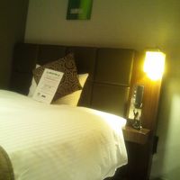 部屋の写真（※レディスプランには、各種携帯充電器も完備！）