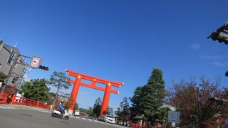 四季折々の岡崎方面に来た時は、平安神宮の鳥居が京都に来た～気分を高めてくれる