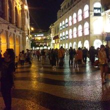 セントポール大聖堂方向を見る。