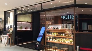 和洋風のカフェ ♪