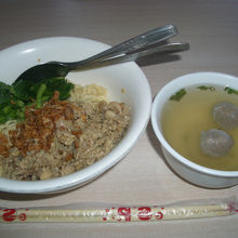 牛肉団子汁麺