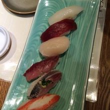 本格お寿司がリーズナブルに食べられる