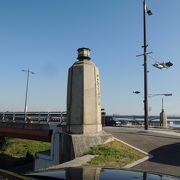 宇治川と木津川に架かる２本の橋の総称