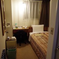 客室は狭かった…