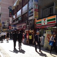 目の前にコンビニなどがありとても便利でした